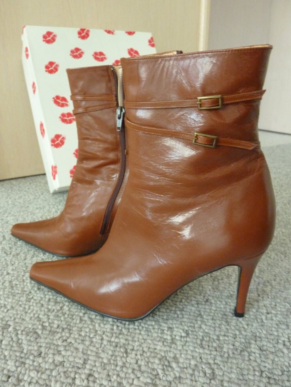 $455 TWO LIPS Brown Leather Heels Above Ankle Boots Booties Zipper 11 B - SEXY!